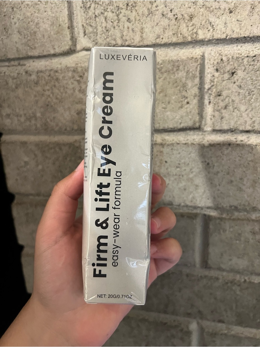 LuxeVéria Firm & Lift Eye Cream - Silver Packaging